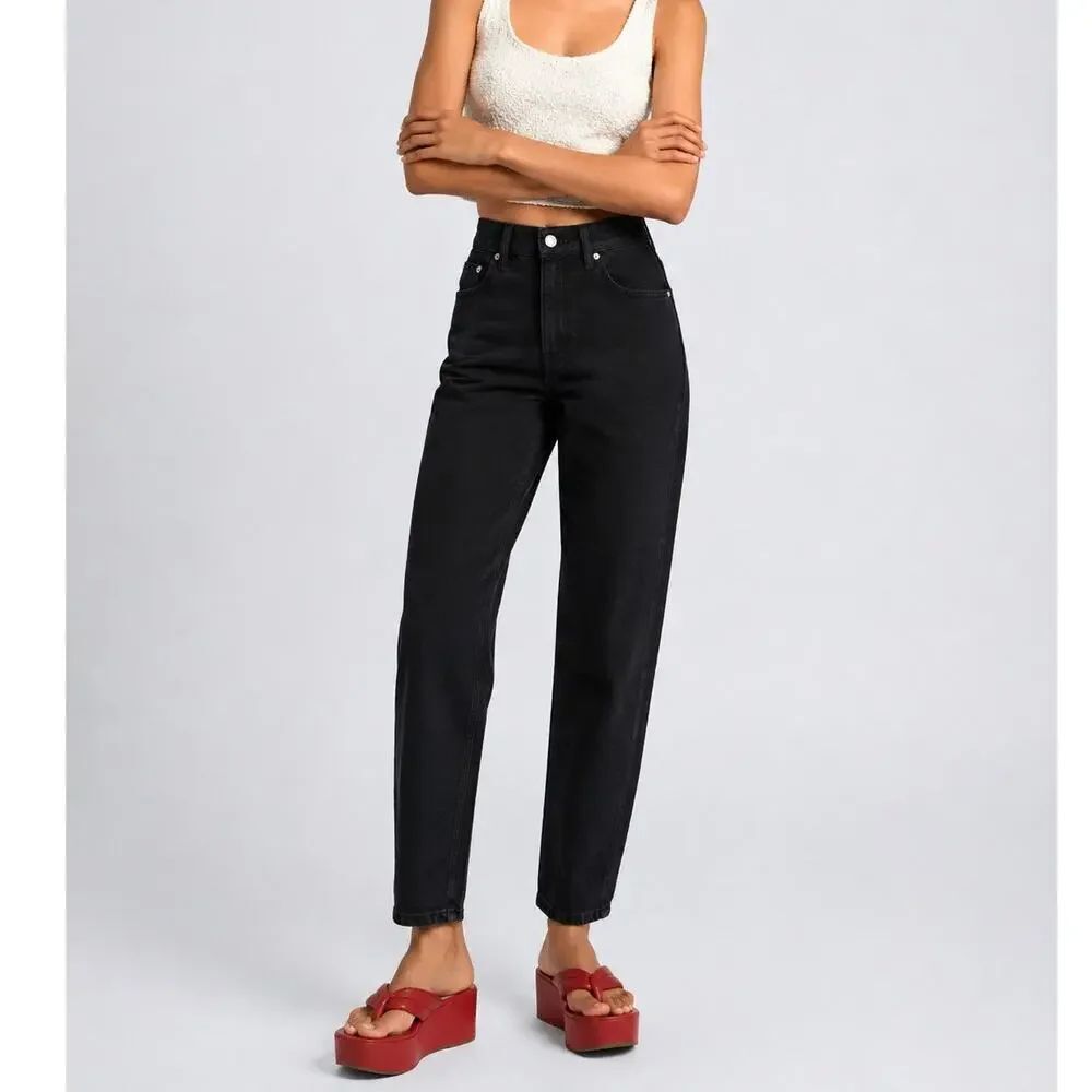 Levi's 80s Mom Jeans Black High Rise Tapered Leg NWT 31x30 Vintage Inspired